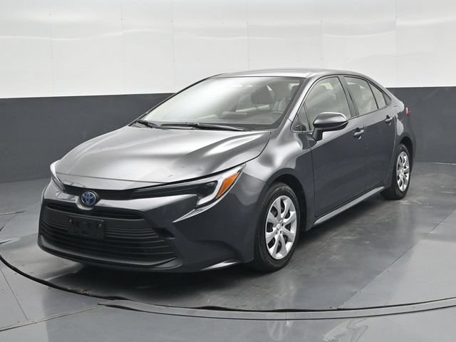 Used 2025 Toyota Corolla LE FWD image 34