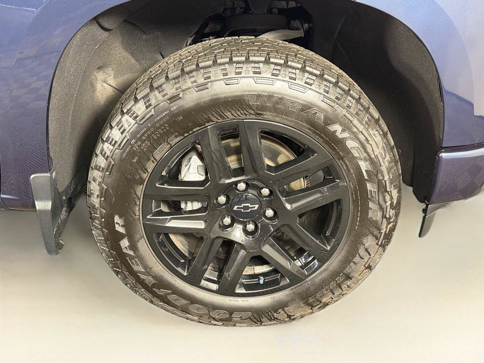 Used 2022 Chevrolet Silverado 1500 Custom AWD/4WD image 36