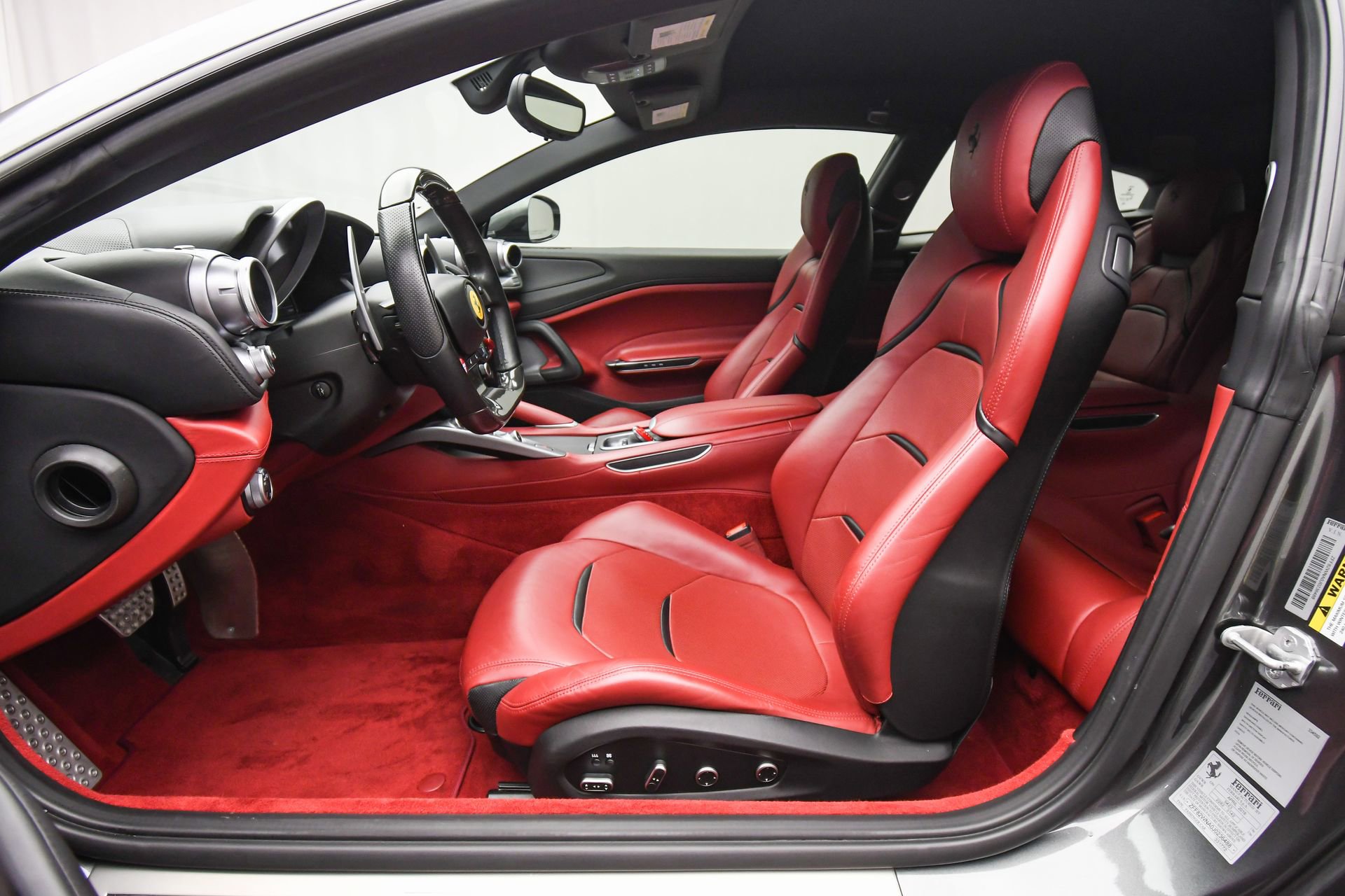 Used 2018 Ferrari GTC4Lusso image 20