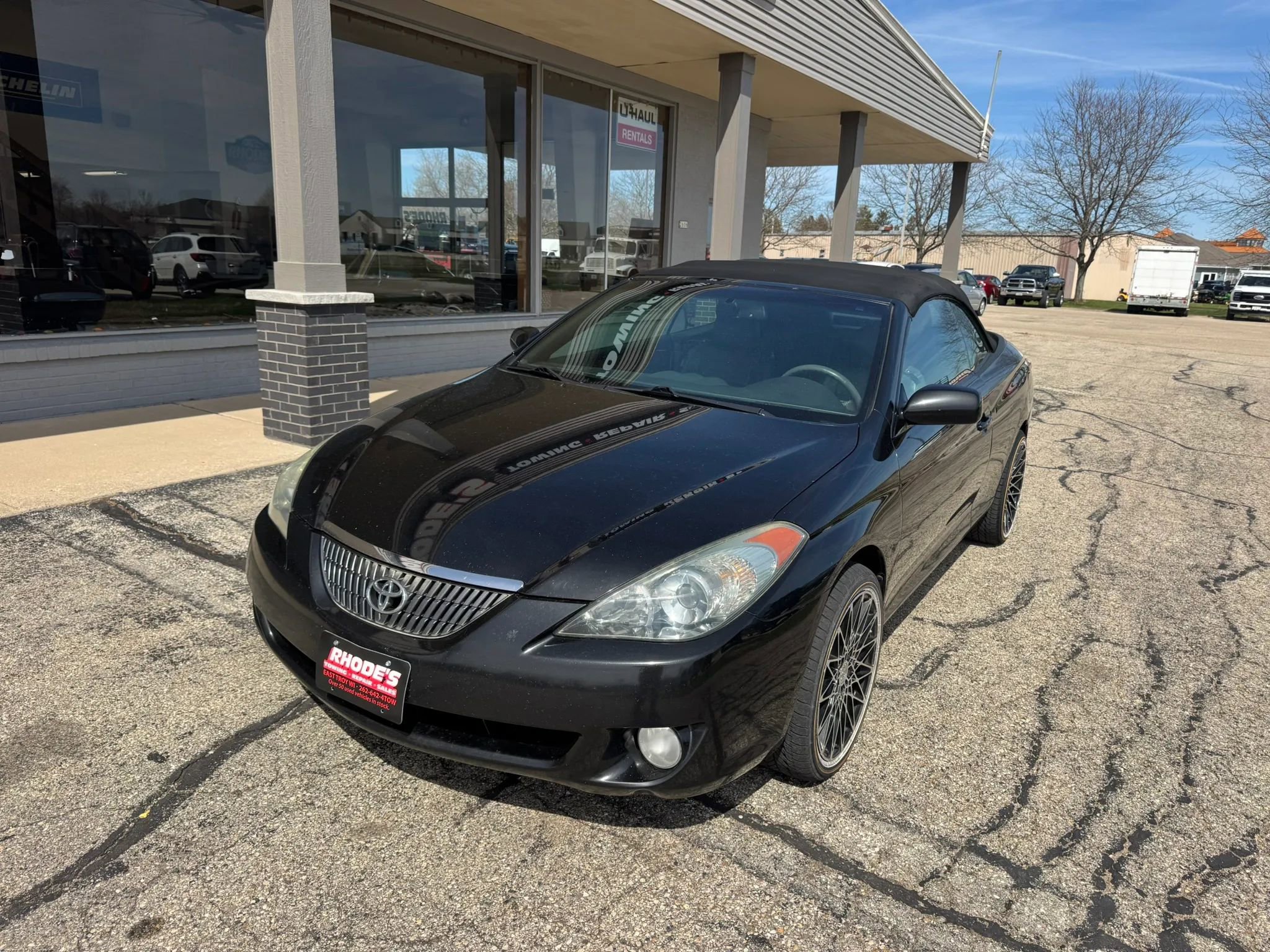 Used 2006 Toyota Solara SLE image 1