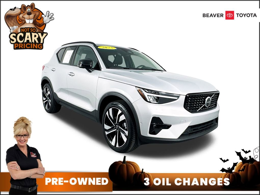 Used 2025 Volvo XC40 B5 Plus