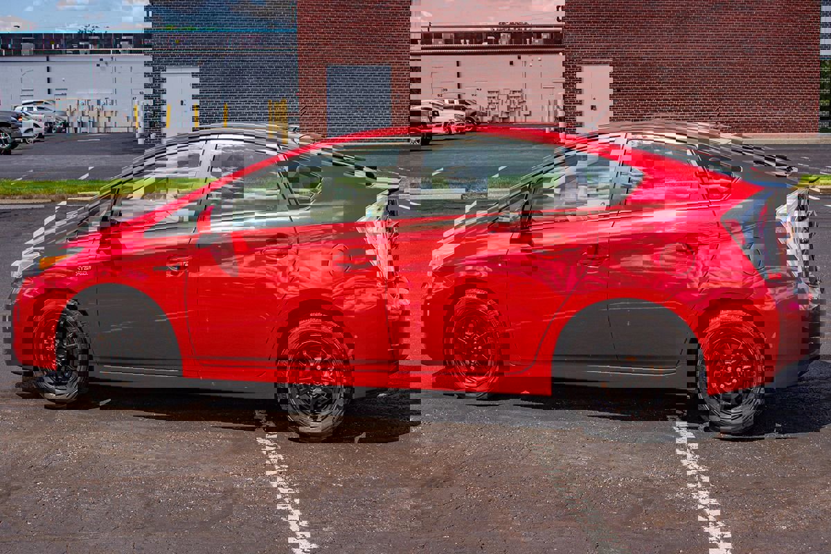 Used 2015 Toyota Prius Three FWD image 6