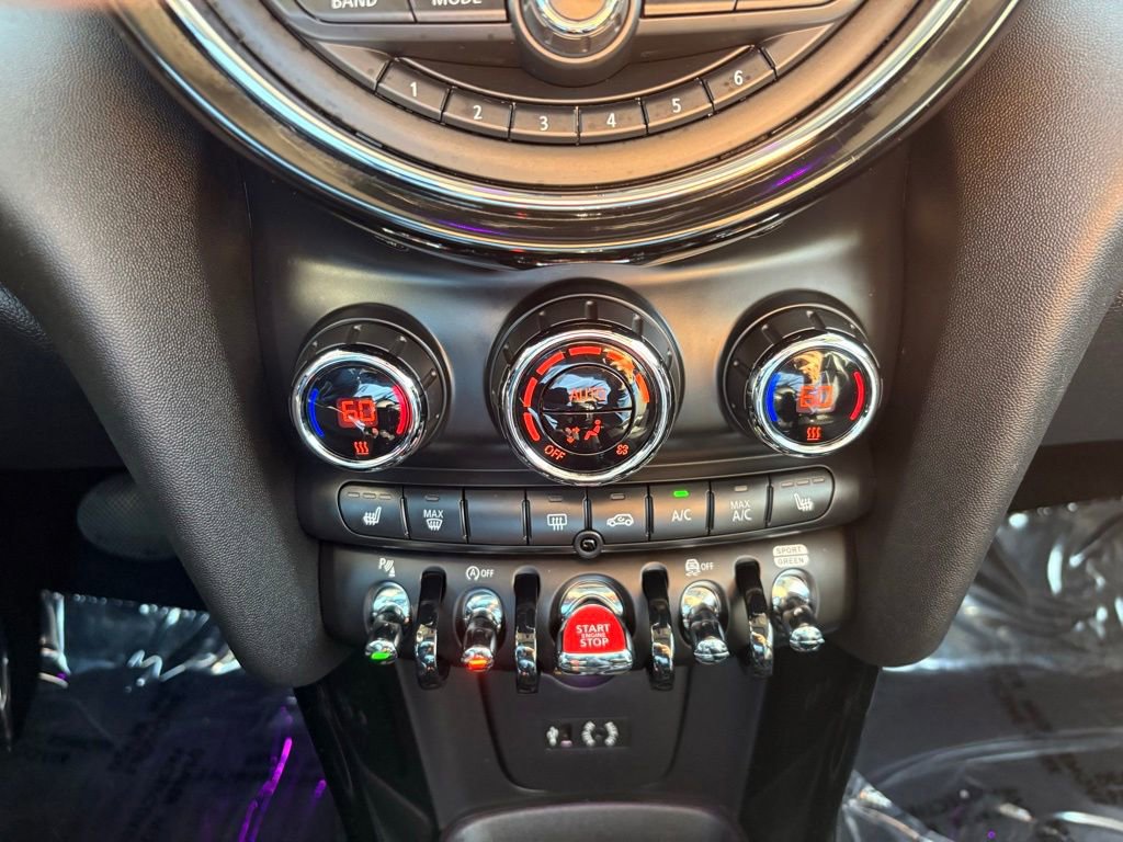 Used 2018 MINI Cooper S image 33