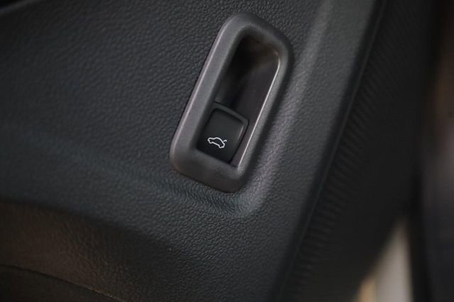 New 2026 Volkswagen Tiguan SEL R-Line image 11