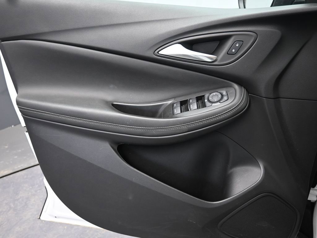 Used 2025 Buick Encore GX Preferred image 20