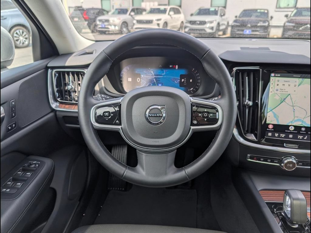 Certified 2025 Volvo V60 B5 Cross Country Plus AWD/4WD image 11