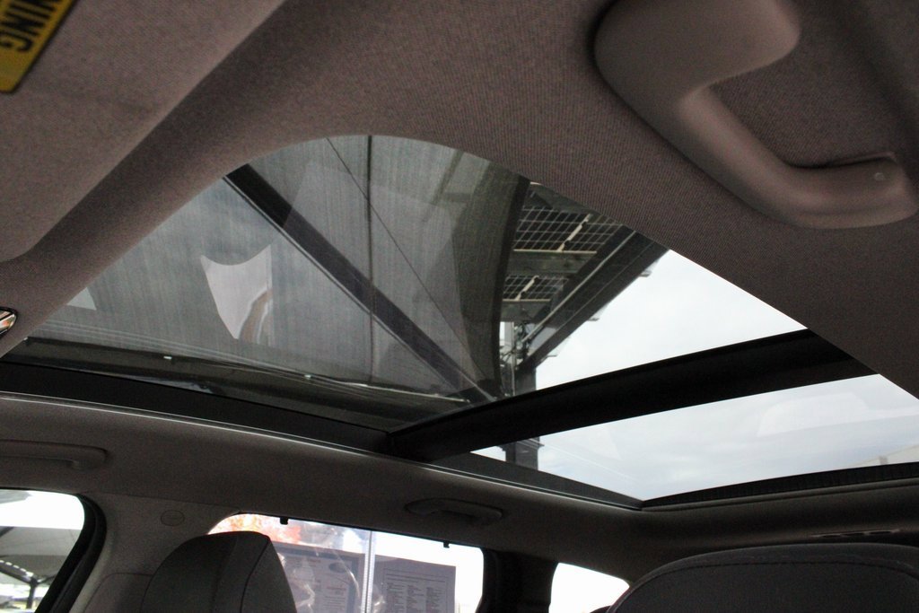 Used 2022 Hyundai Santa Fe Limited w/ Cargo Package image 6