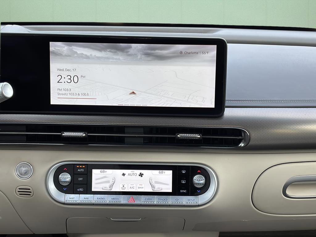 Certified 2023 Genesis GV60 Advanced image 24