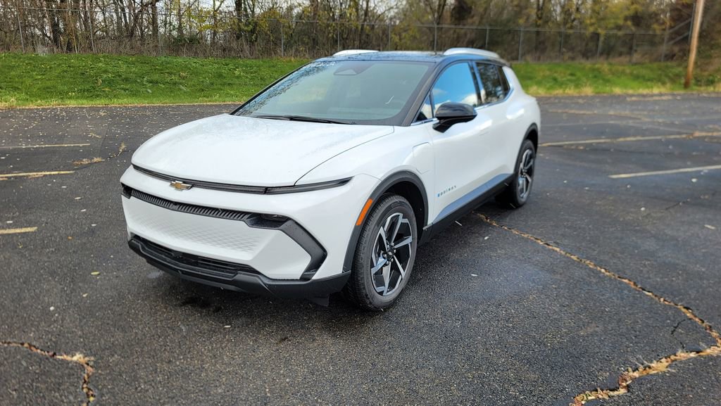 New 2026 Chevrolet Equinox EV LT image 5