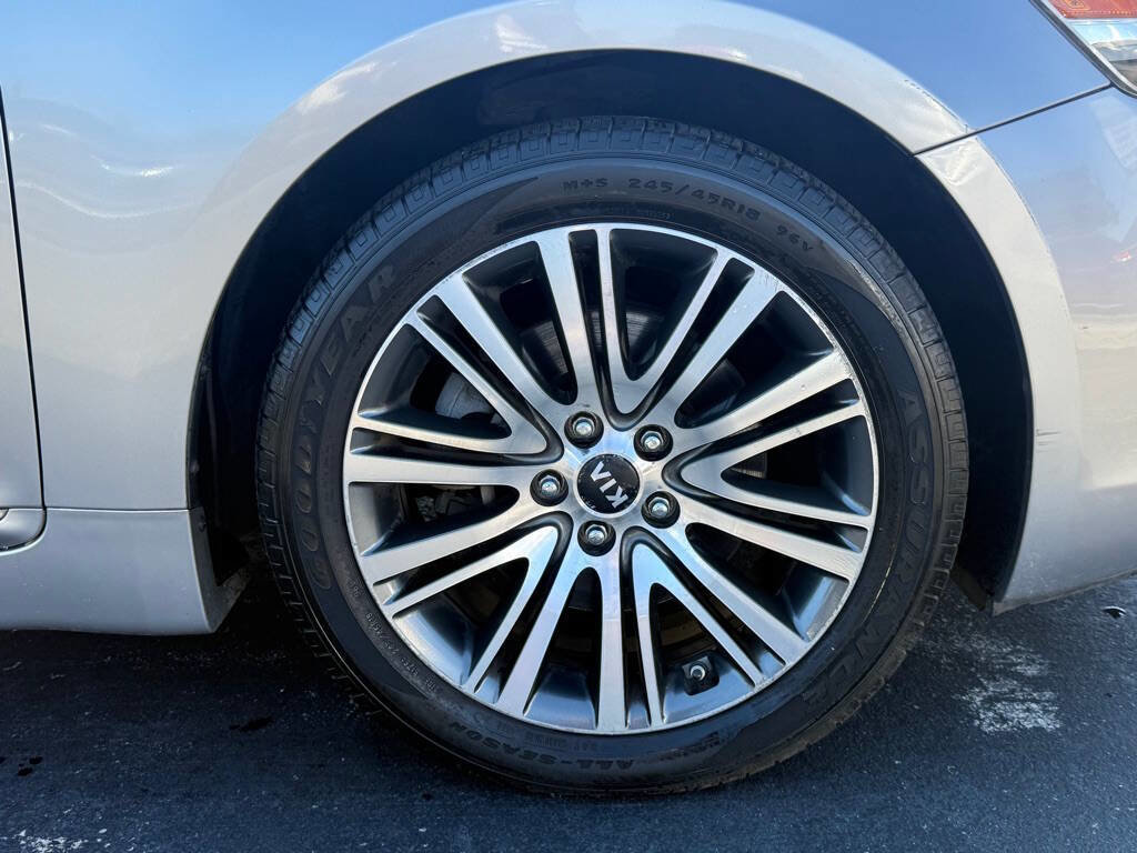 Used 2014 Kia Cadenza Premium image 30