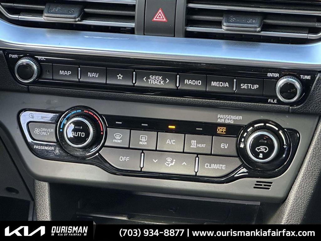 Used 2022 Kia Niro EX w/ Cold Weather Package image 6