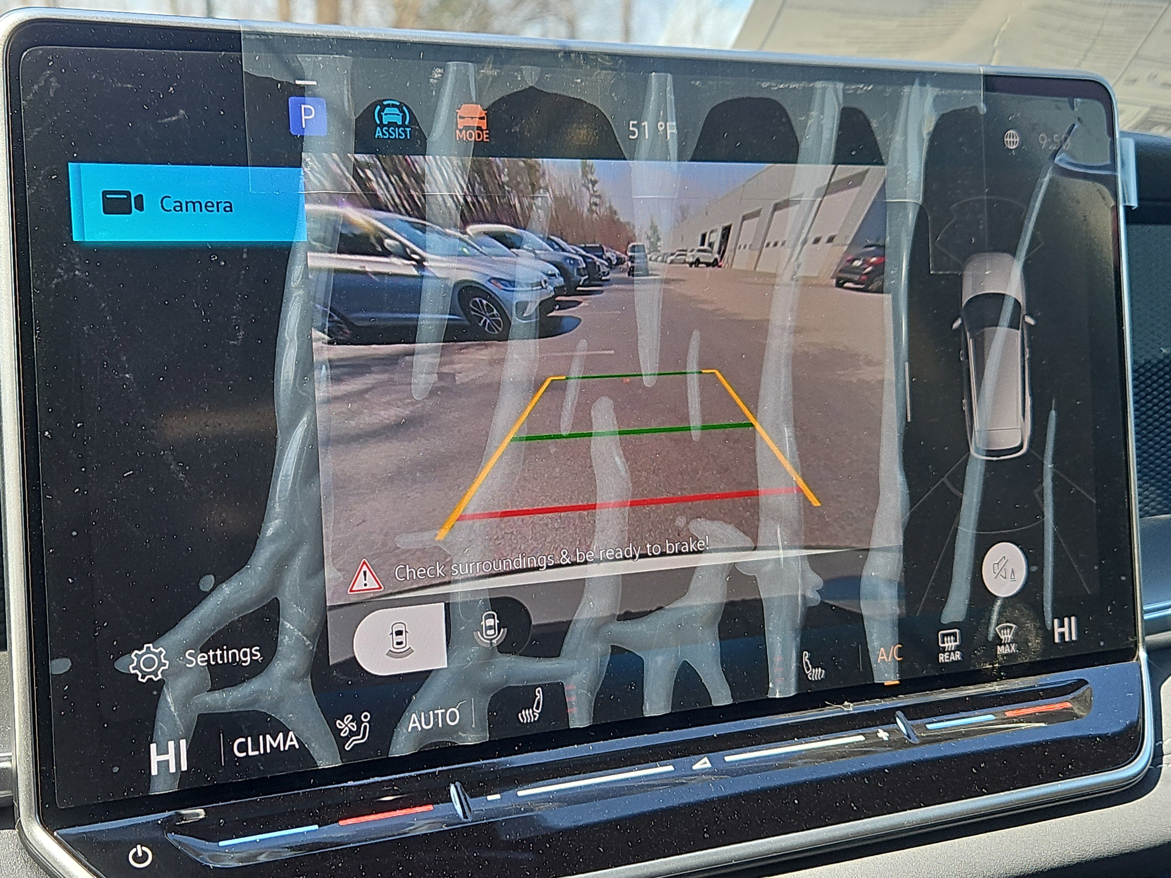 New 2026 Volkswagen Tiguan SE R-Line image 9