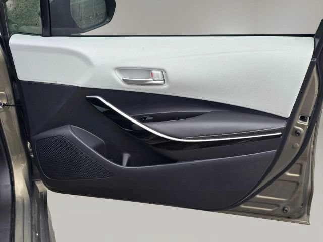 Used 2019 Toyota Corolla XSE FWD image 17