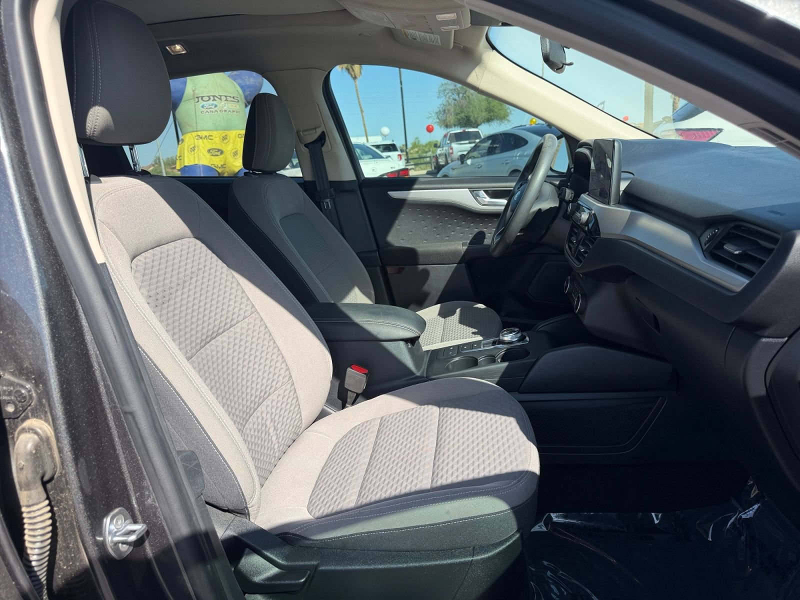 Used 2020 Ford Escape SE FWD image 15