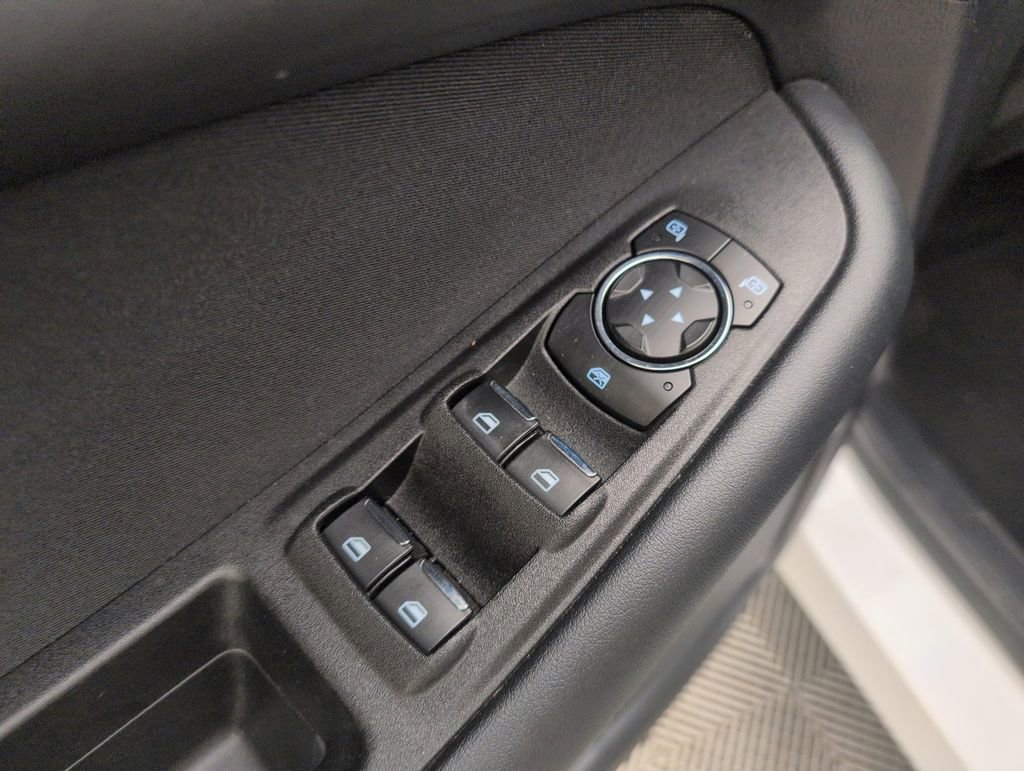 Certified 2019 Ford Edge SE w/ SE Fleet Driver's Package image 35