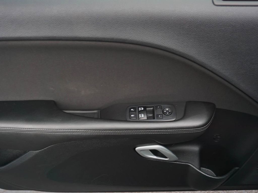 Used 2017 Dodge Challenger SXT RWD image 19