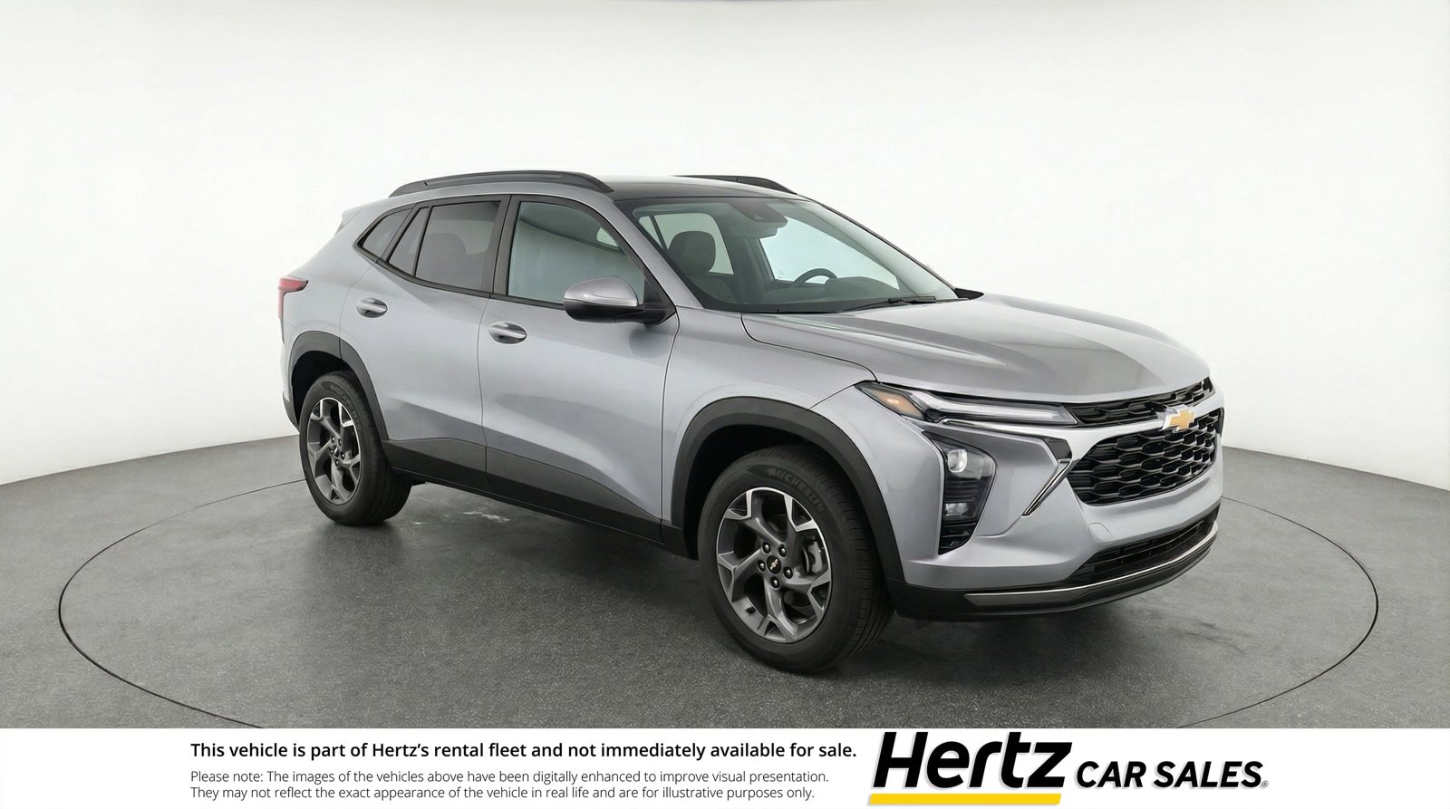 Used 2025 Chevrolet Trax LT image 1