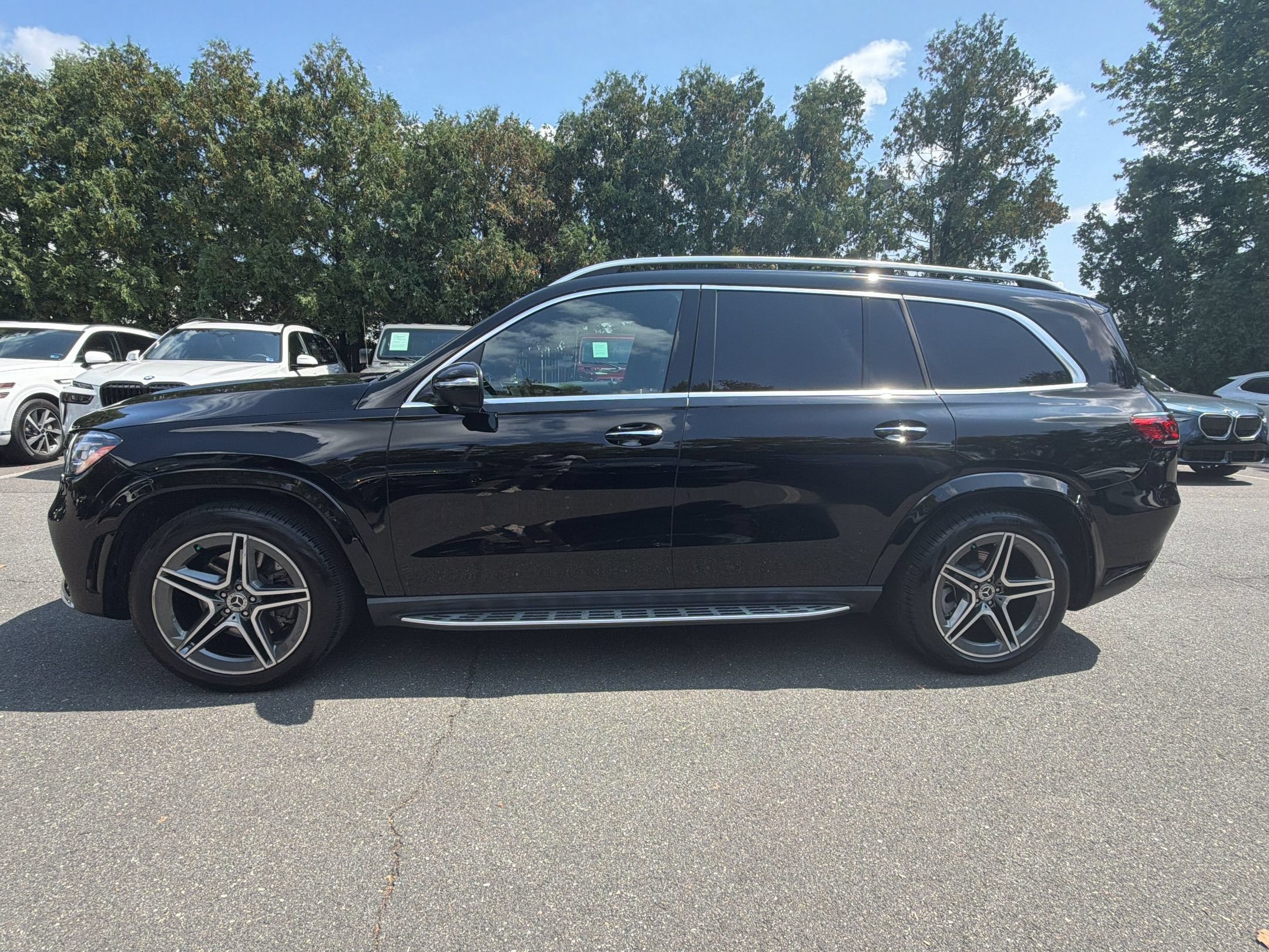 Used 2023 Mercedes-Benz GLS 450 4MATIC image 2
