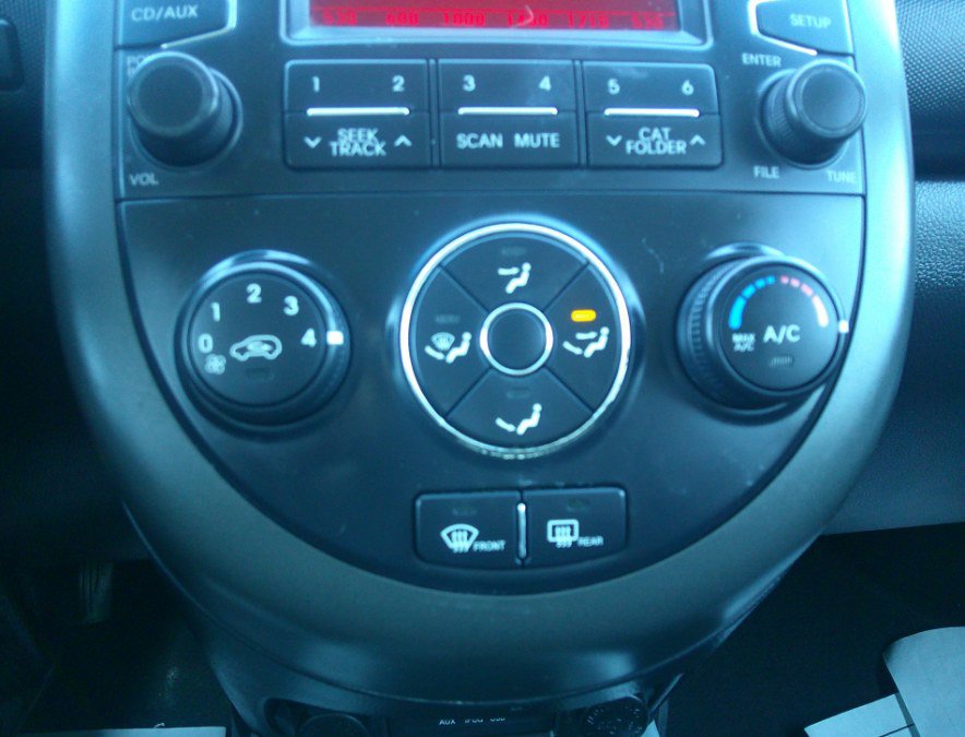 Used 2012 Kia Soul + image 70