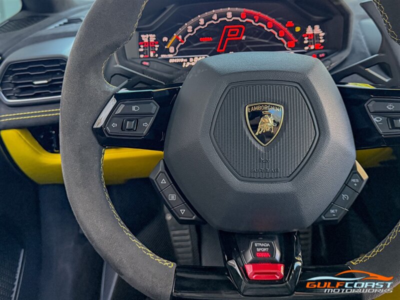 Used 2023 Lamborghini Huracan Tecnica RWD image 28