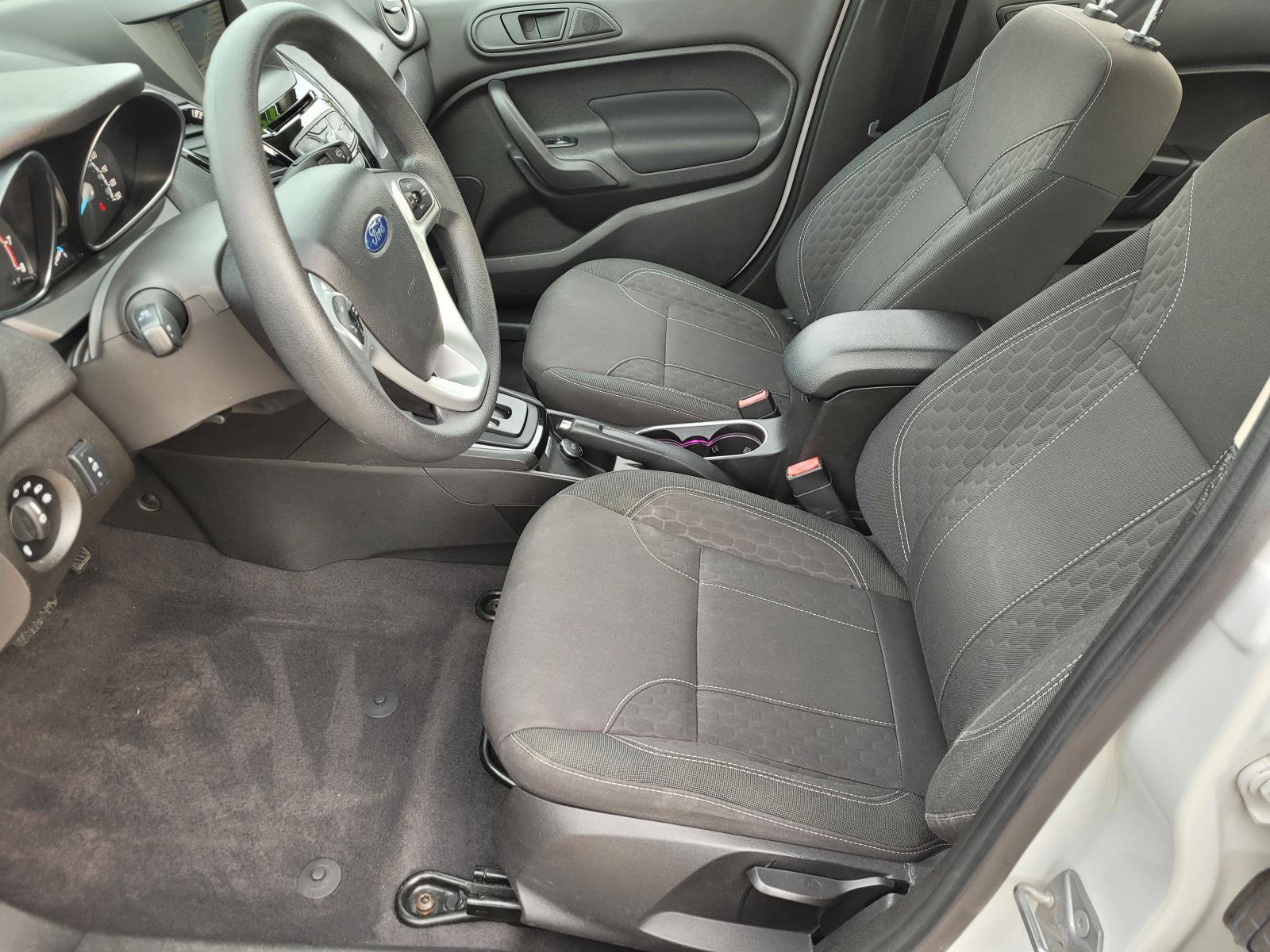 Used 2019 Ford Fiesta SE w/ Equipment Group 201A FWD image 3