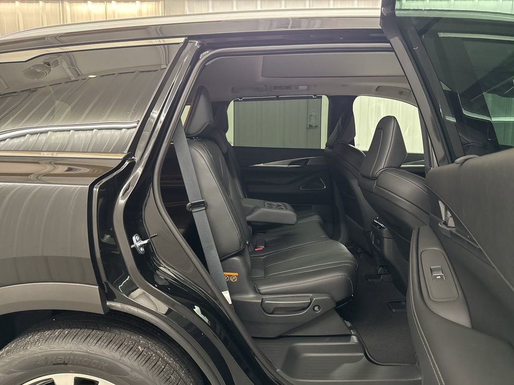 Certified 2025 INFINITI QX60 Luxe w/ Vision Package image 34