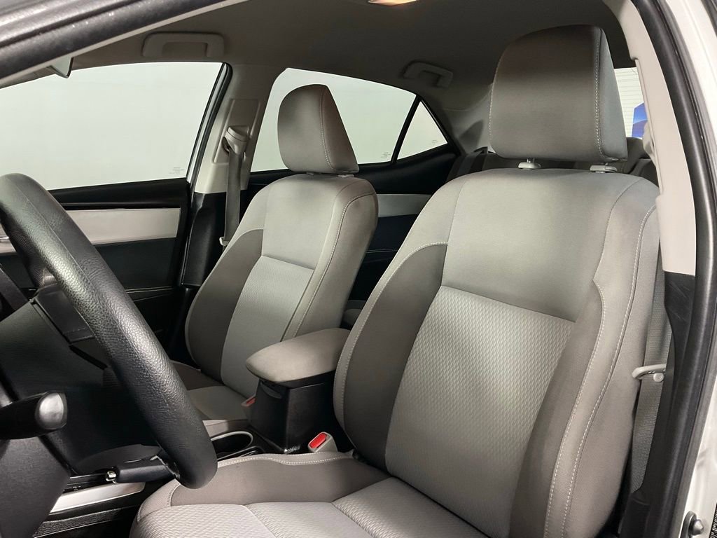 Used 2018 Toyota Corolla LE w/ LE Premium Package image 14