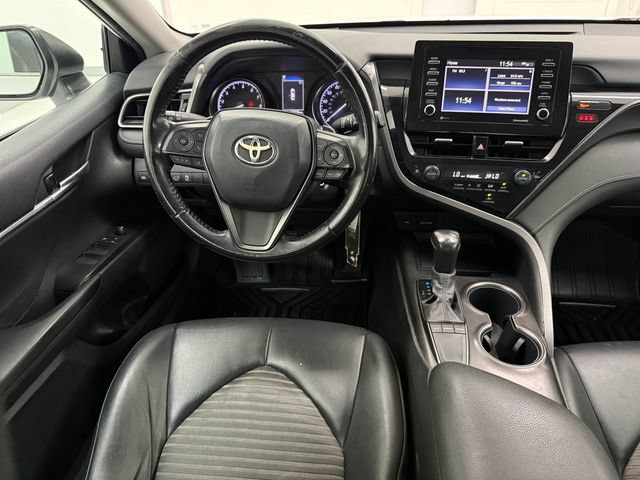 Used 2022 Toyota Camry SE FWD image 29