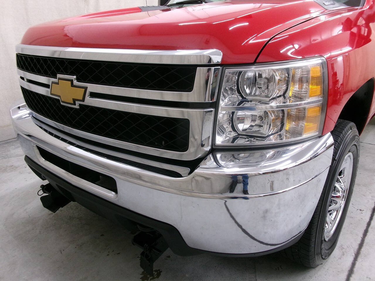 Used 2014 Chevrolet Silverado 2500 W/T w/ Snow Plow Prep Package AWD/4WD image 15