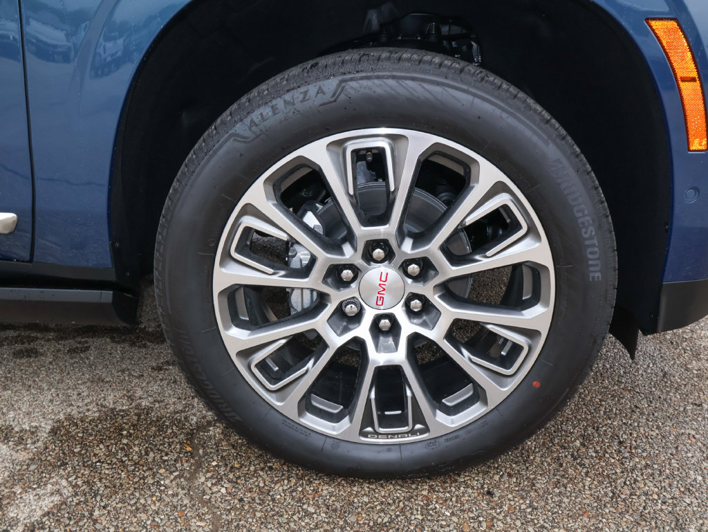 New 2026 GMC Yukon Denali w/ Denali Reserve Package AWD/4WD image 42