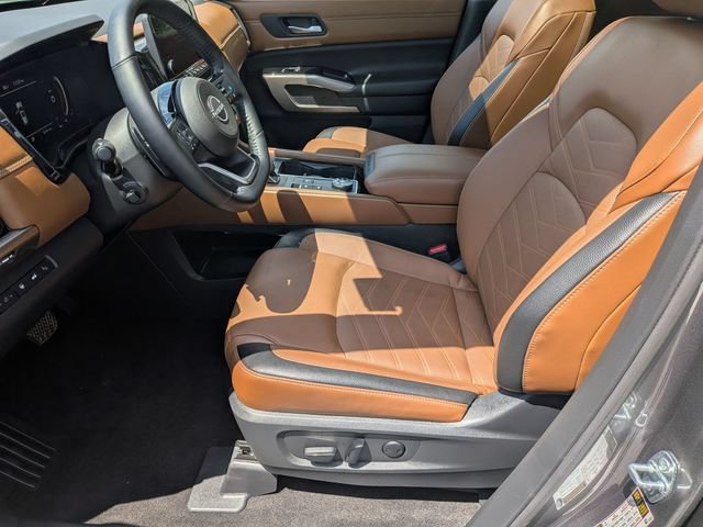 Certified 2023 Nissan Pathfinder Platinum AWD/4WD image 13