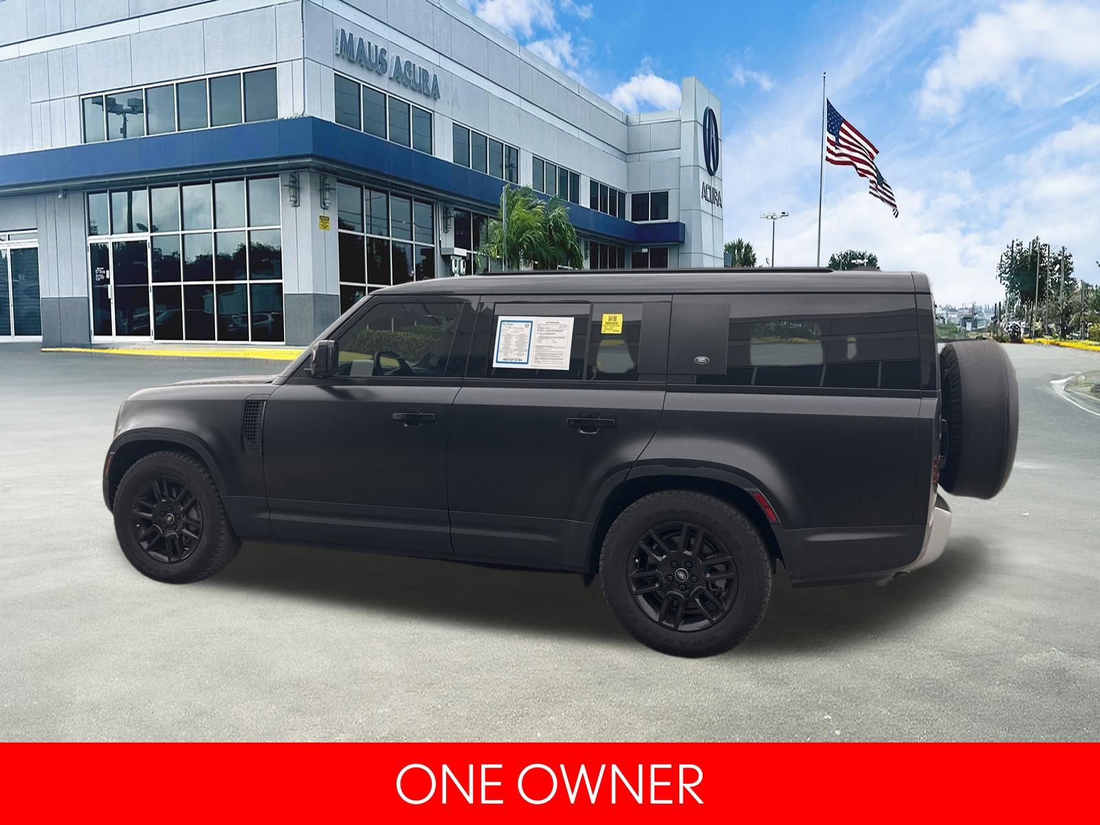 Used 2023 Land Rover Defender 130 SE AWD/4WD image 5