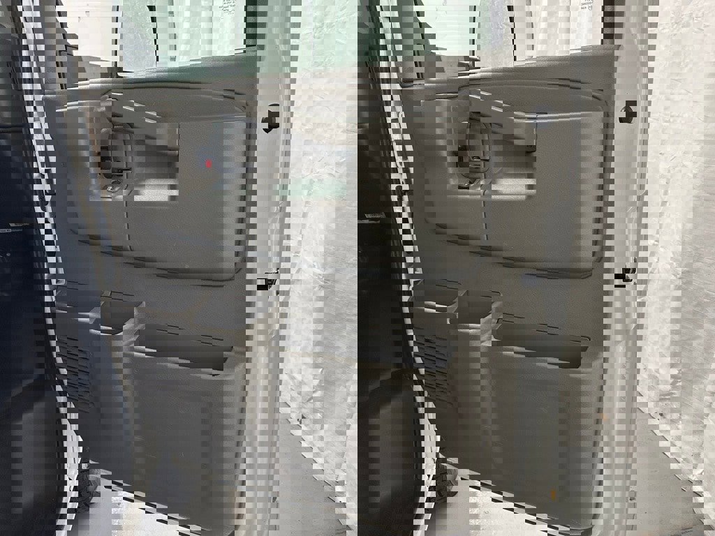 Used 2022 Chevrolet Express 3500 w/ Power Convenience Package image 40