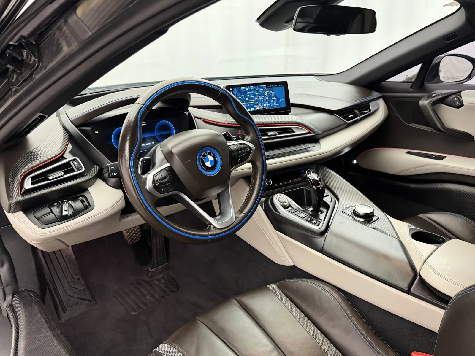 Used 2019 BMW i8 Coupe AWD/4WD image 11