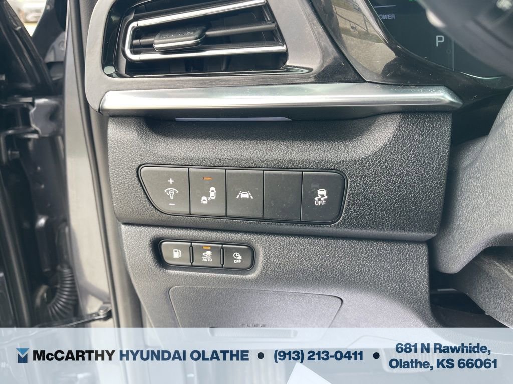 Used 2020 Kia Niro EX Premium image 24