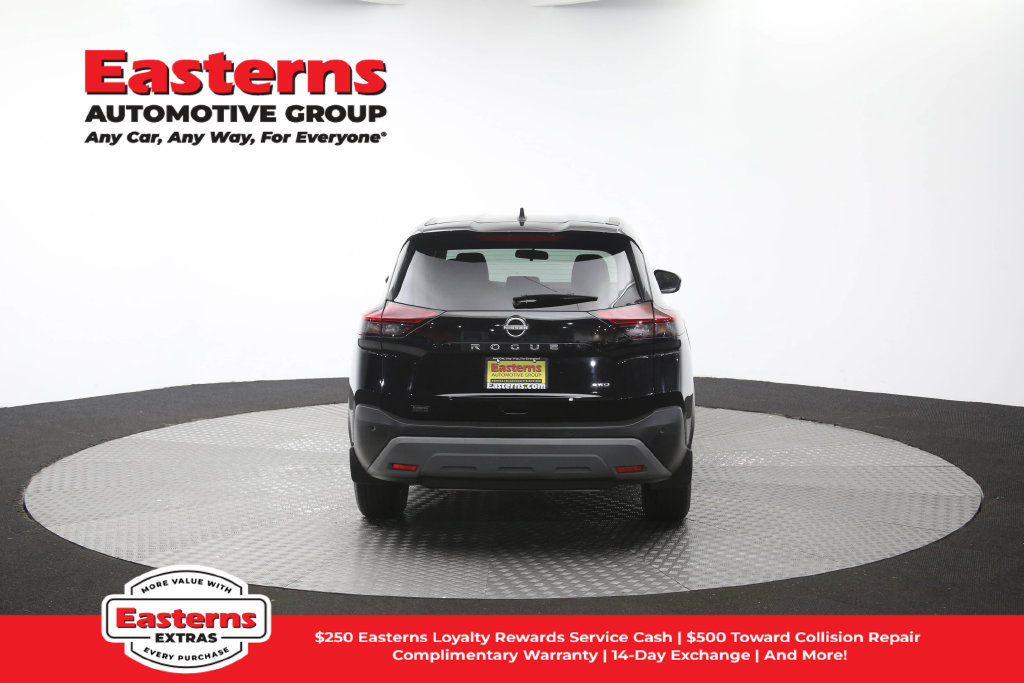 Used 2023 Nissan Rogue S AWD/4WD image 38