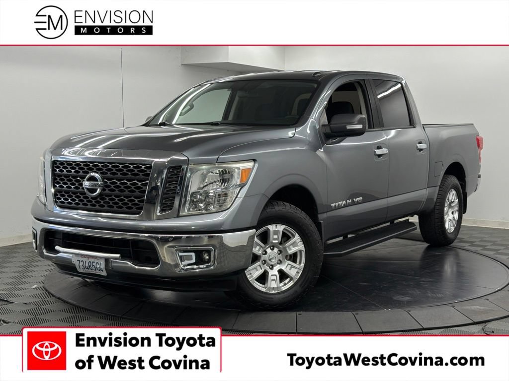 Used 2018 Nissan Titan SV RWD image 1