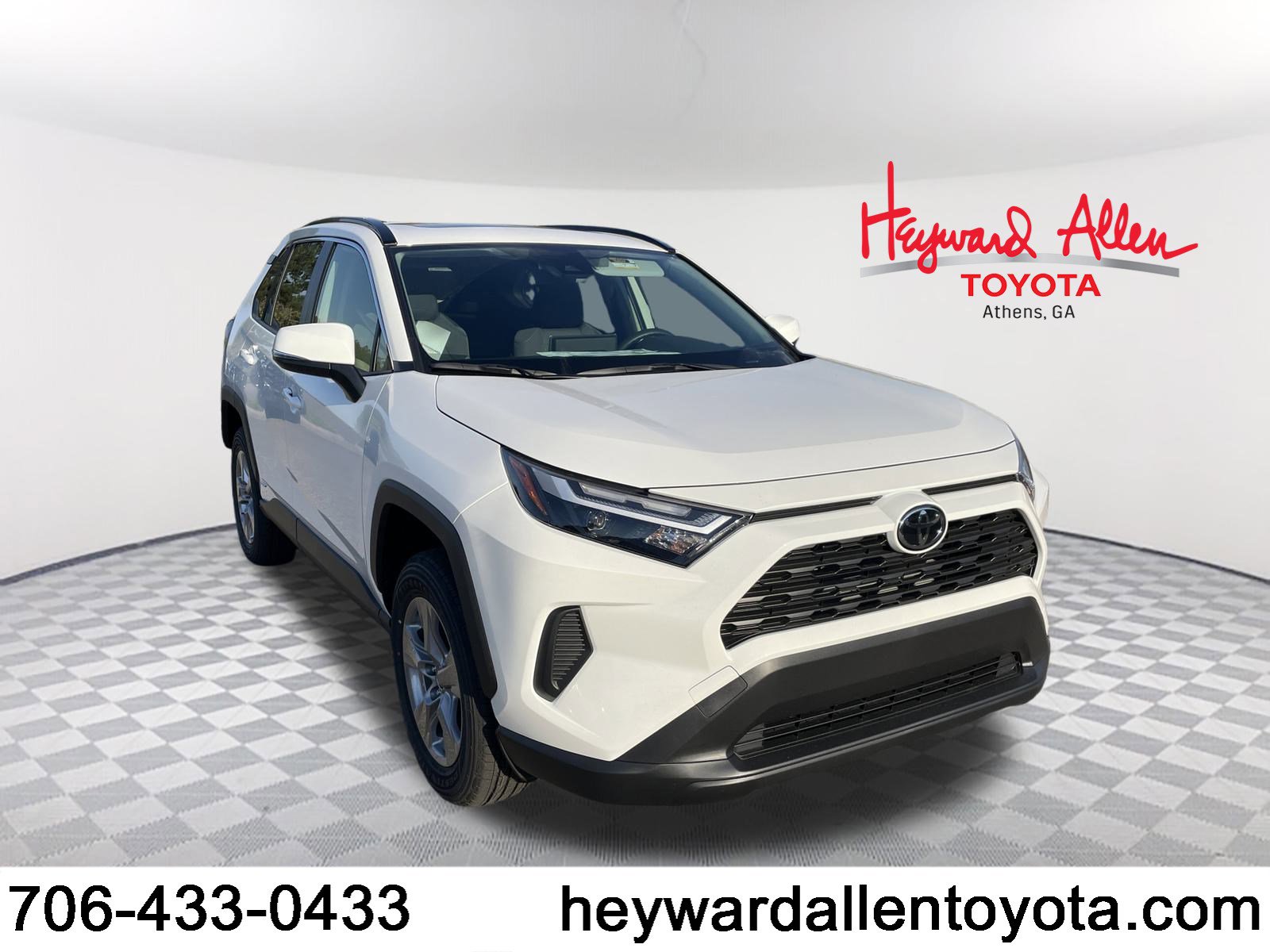 New 2025 Toyota RAV4 XLE