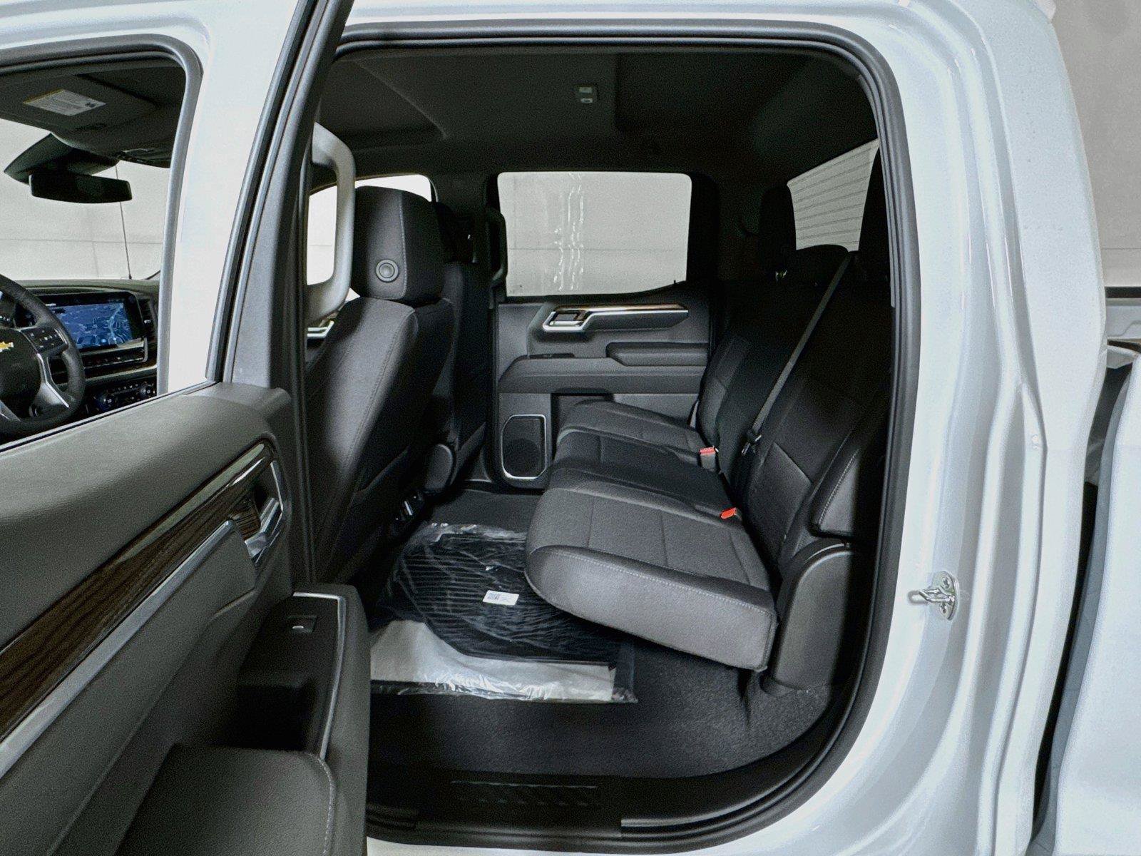 New 2026 Chevrolet Silverado 1500 LT AWD/4WD image 13