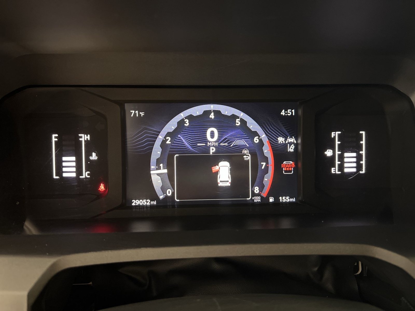 Used 2025 Toyota 4Runner SR5 AWD/4WD image 17