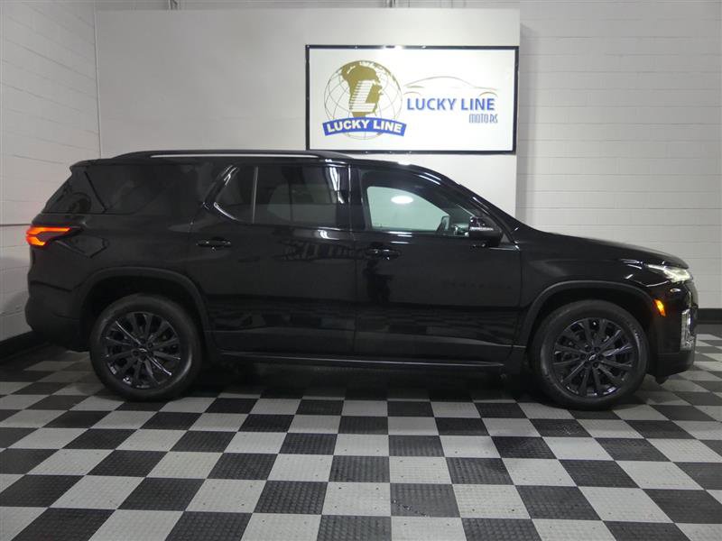 Used 2022 Chevrolet Traverse RS w/ LPO, Floor Liner Package AWD/4WD image 6