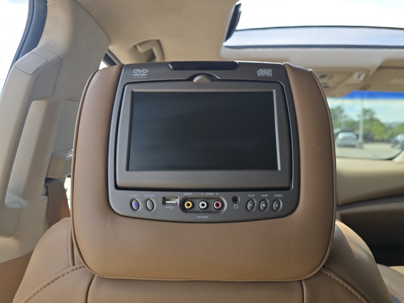 Used 2016 Cadillac Escalade Platinum AWD/4WD image 11