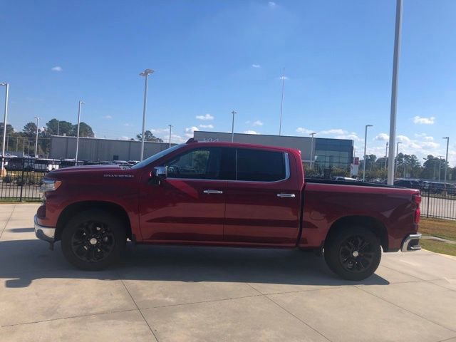Used 2023 Chevrolet Silverado 1500 LTZ image 2