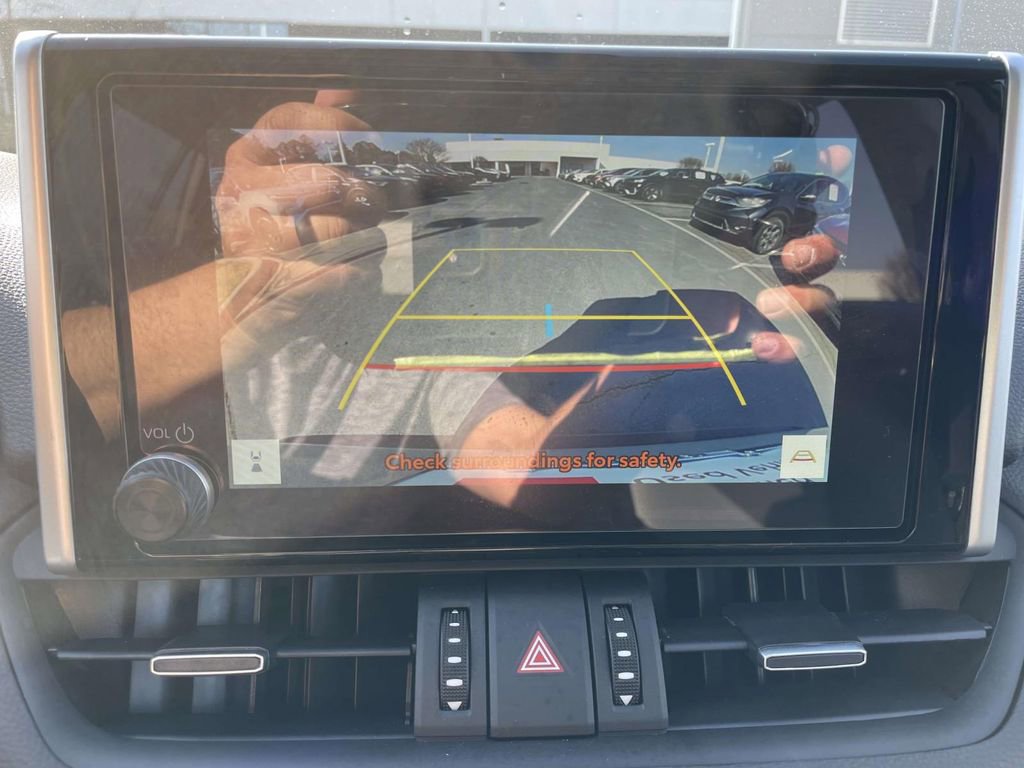 Used 2025 Toyota RAV4 XLE Premium image 41