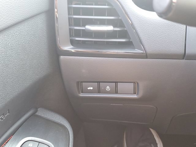 New 2026 Nissan Sentra SR w/ SR All Weather Package FWD image 23