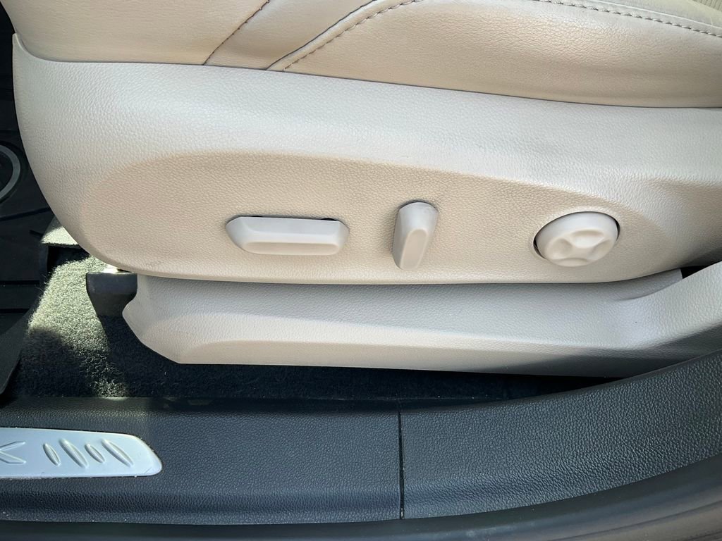 Used 2017 Buick Envision Premium image 19