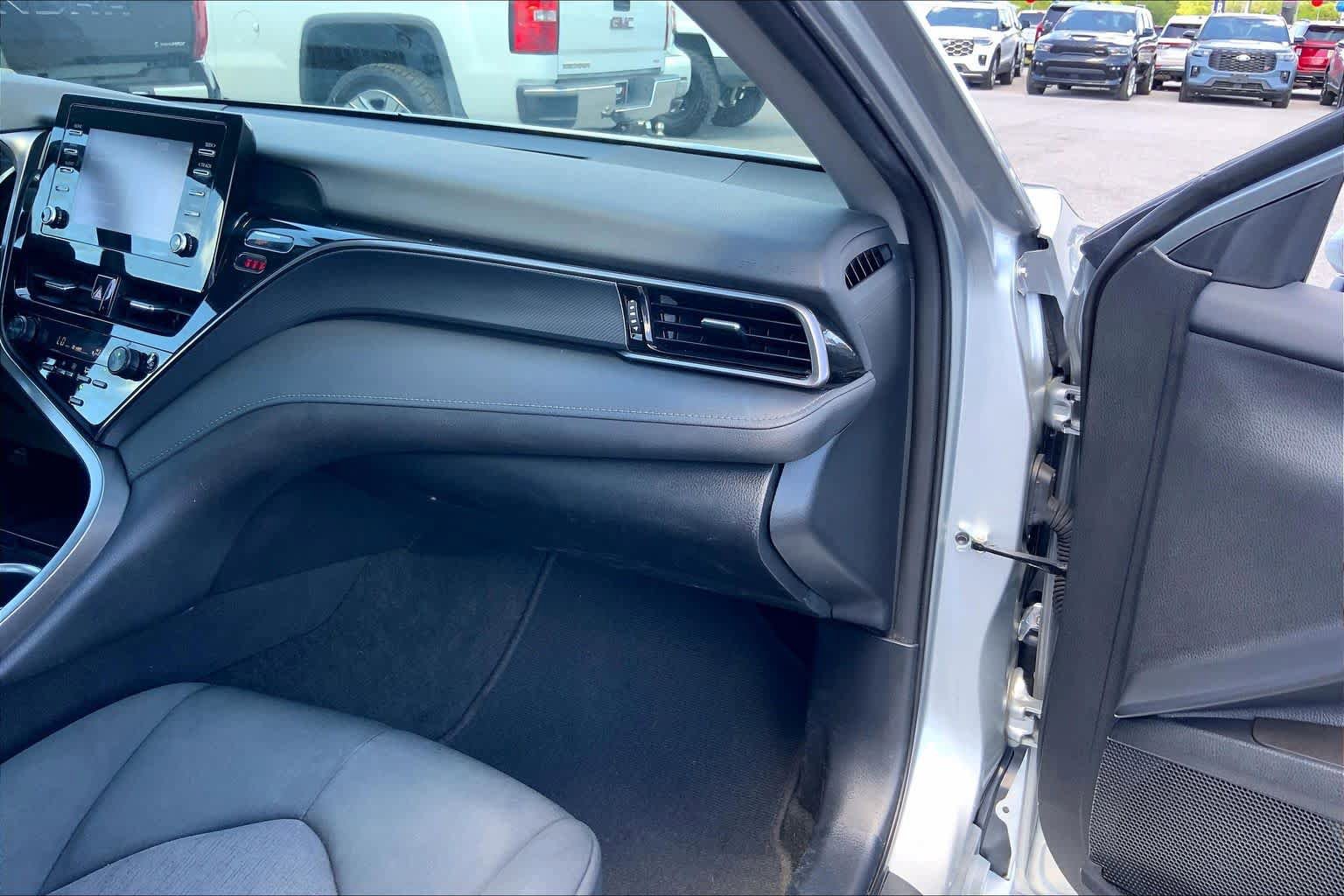 Used 2024 Toyota Camry LE FWD image 18