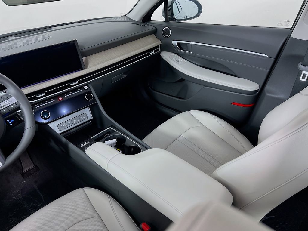 New 2026 Hyundai Sonata Limited image 22