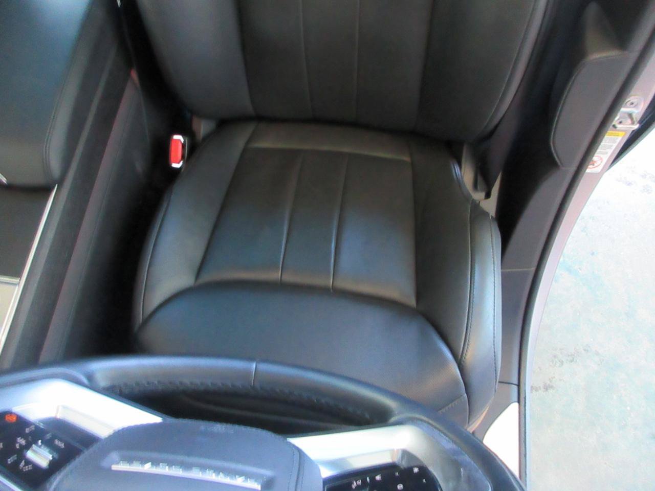 Used 2023 Land Rover Range Rover SE AWD/4WD image 9