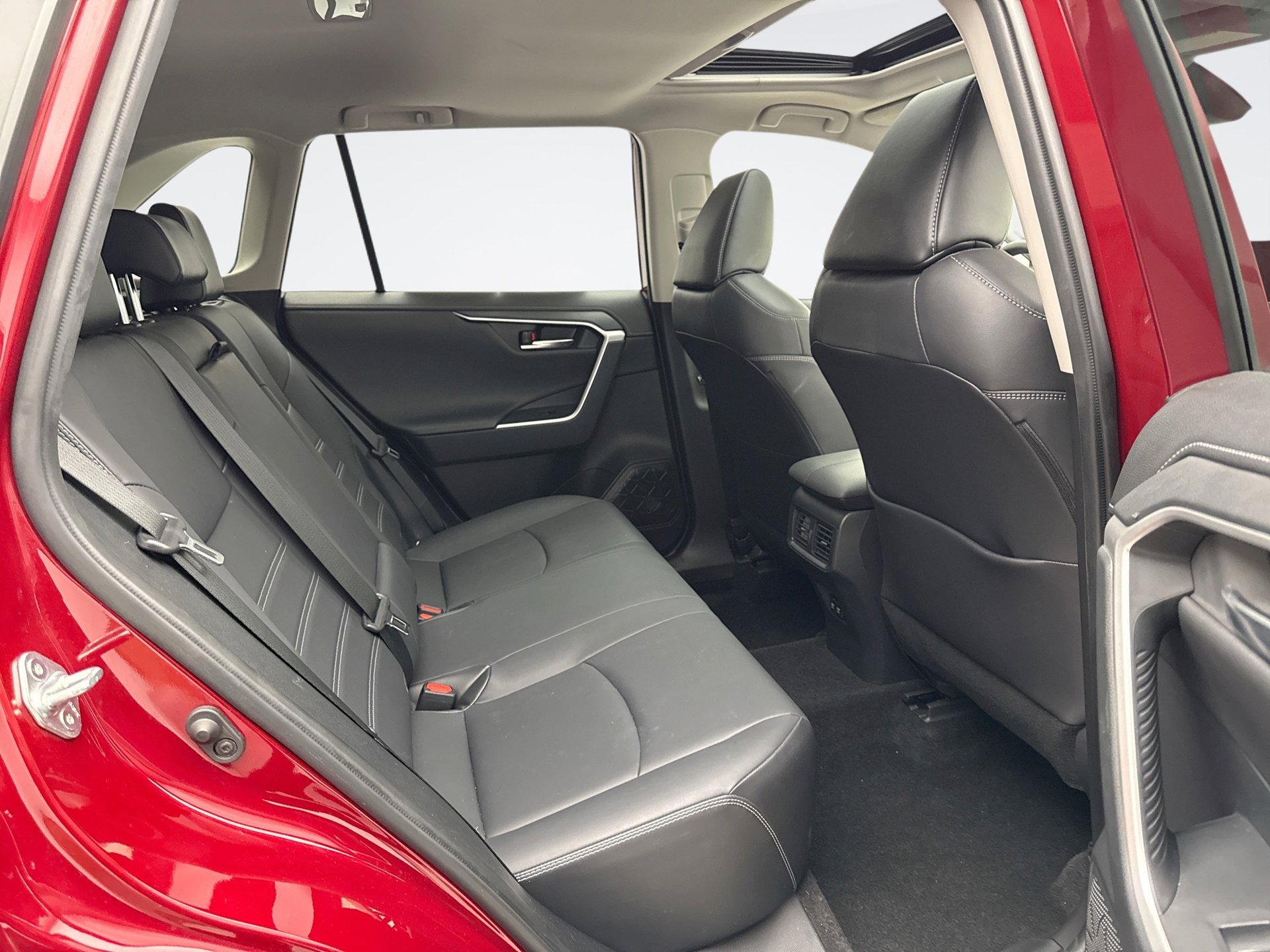 Used 2020 Toyota RAV4 Limited w/ All Weather Liner Package image 21